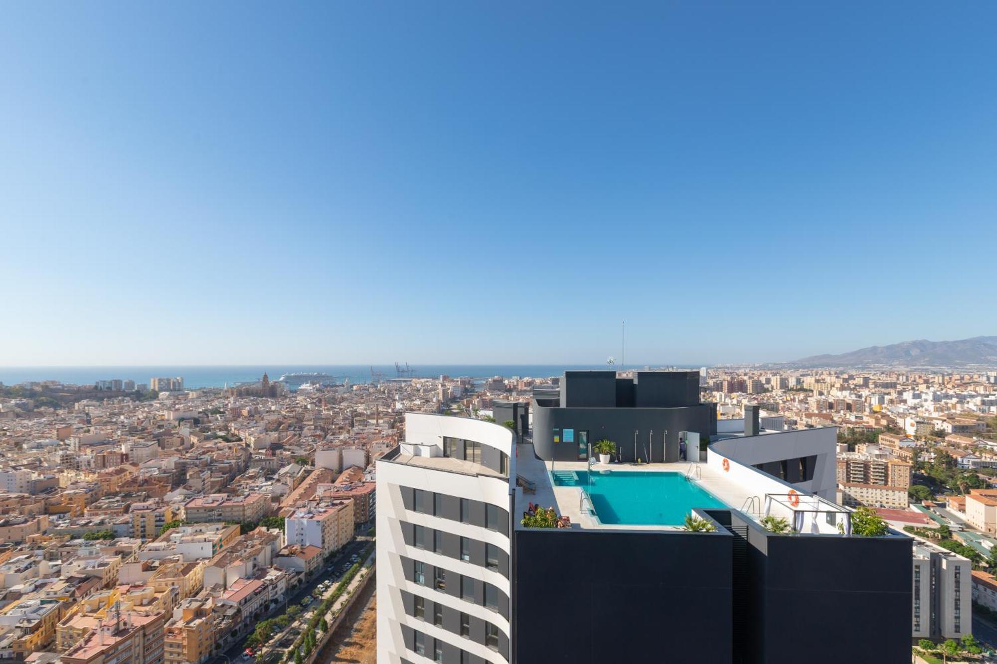 Unique Three-bedroom In The Heart Of Appartamento Málaga